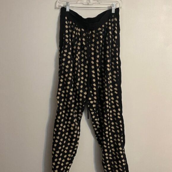 Truth Black/Cream jogger pants, size L - Picture 1 of 4